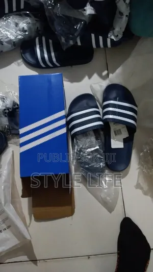 Claquettes Adidas Originals