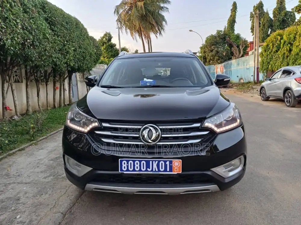 Dongfeng Glory 2020 Noir