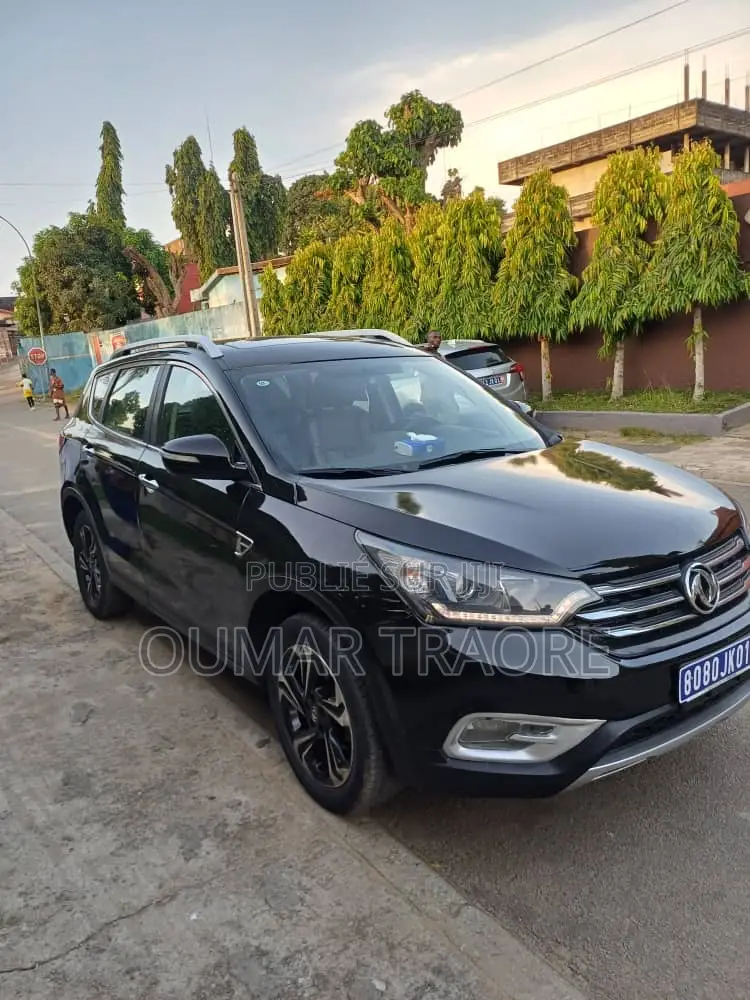 Dongfeng Glory 2020 Noir