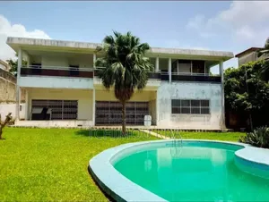 9chbre Duplex dans Mr Kimou Kra, Deux Plateaux à Louer