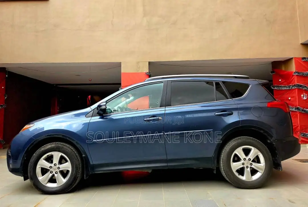 Toyota RAV4 2015 Bleu