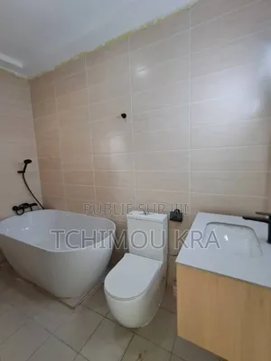 9chbre Duplex dans Mr Kimou Kra, Deux Plateaux à Louer