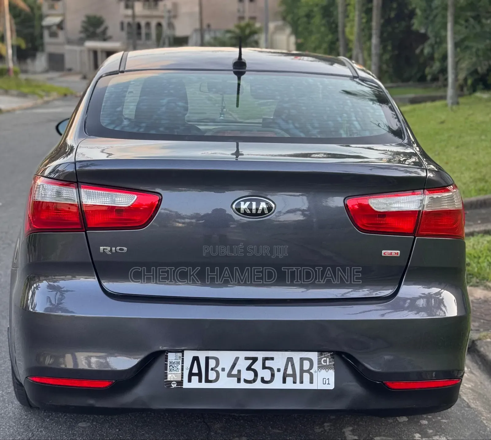 Kia Rio 2017 Gris