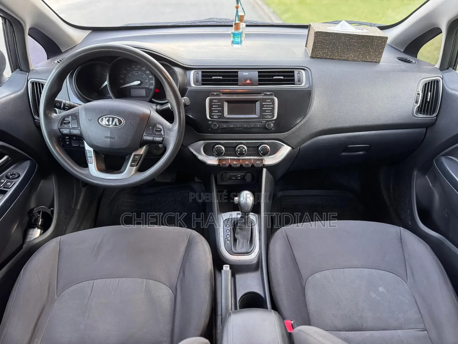 Kia Rio 2017 Gris