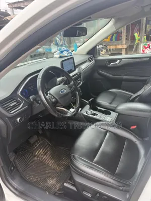 Ford Escape S 2021 Blanc