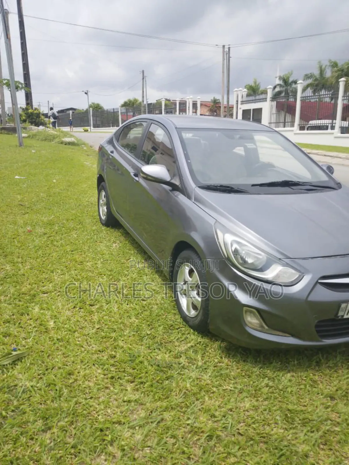 Hyundai Accent 2015 Gris
