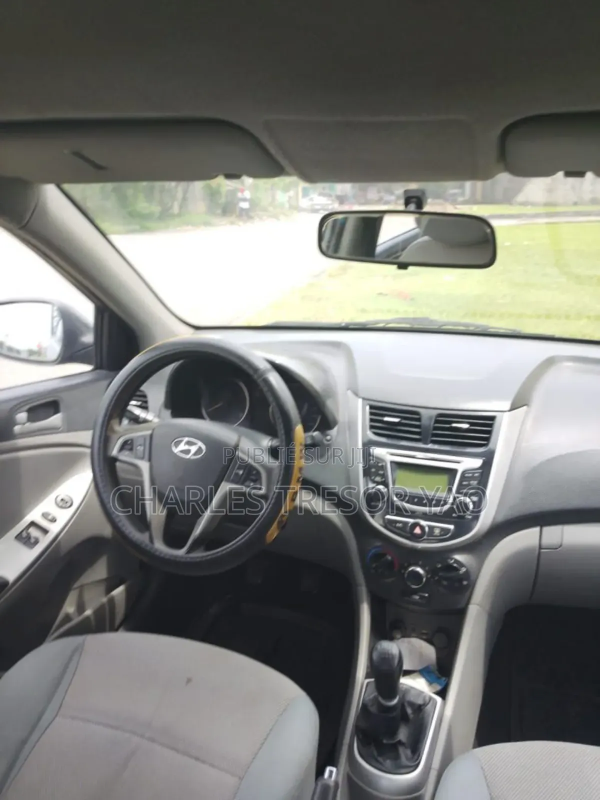 Hyundai Accent 2015 Gris