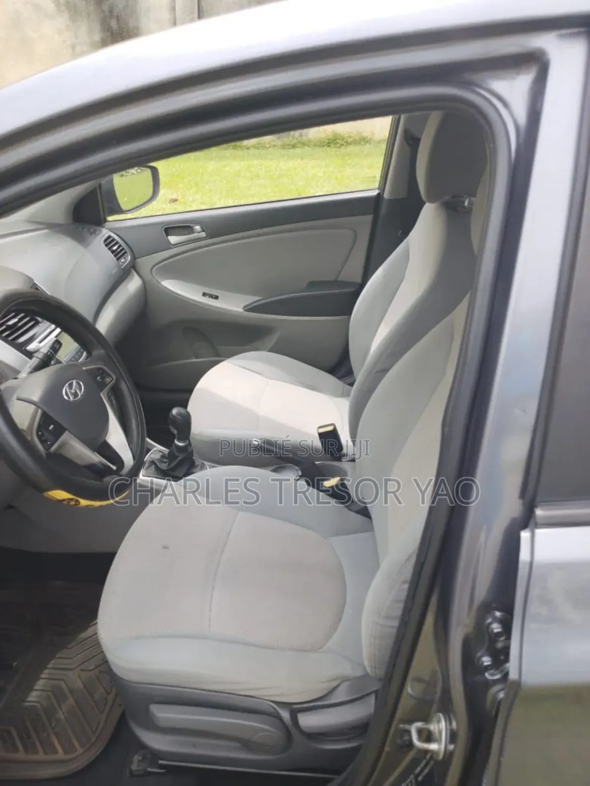 Hyundai Accent 2015 Gris