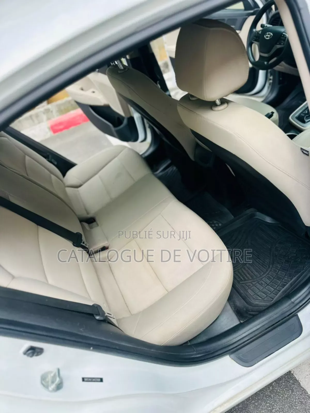 Hyundai Elantra 2018 Blanc