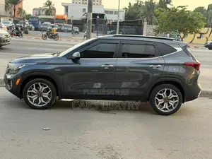 Kia Seltos 1.6 T-GDI 4WD 2021 Argenté
