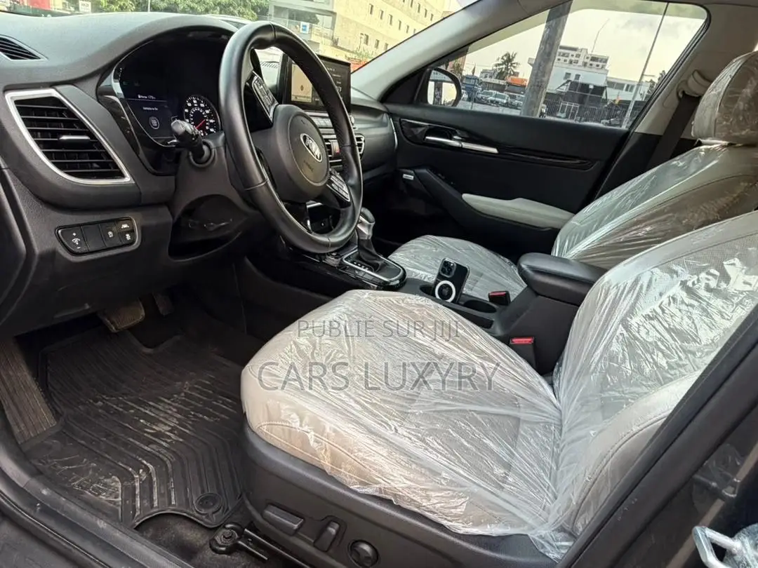 Kia Seltos 1.6 T-GDI 4WD 2021 Argenté