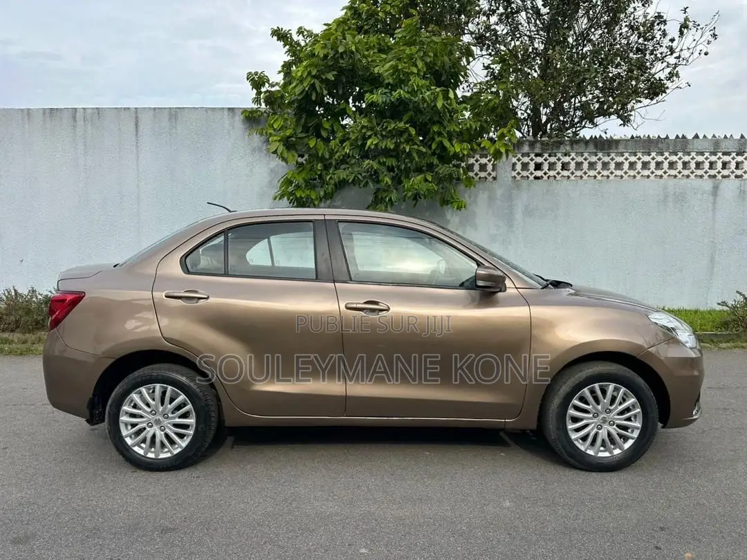 Suzuki Dzire 2024 Gris