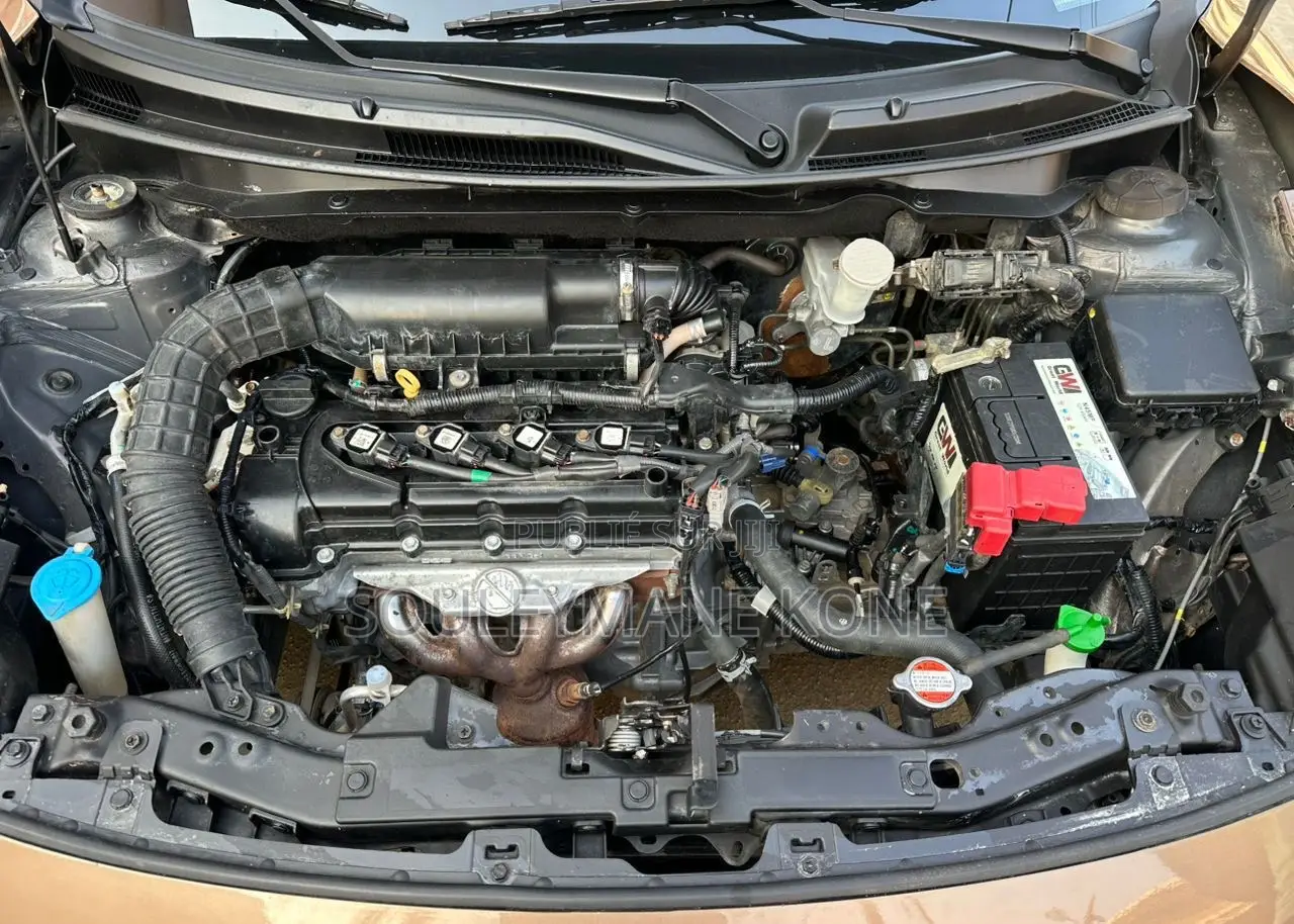 Suzuki Dzire 2024 Gris