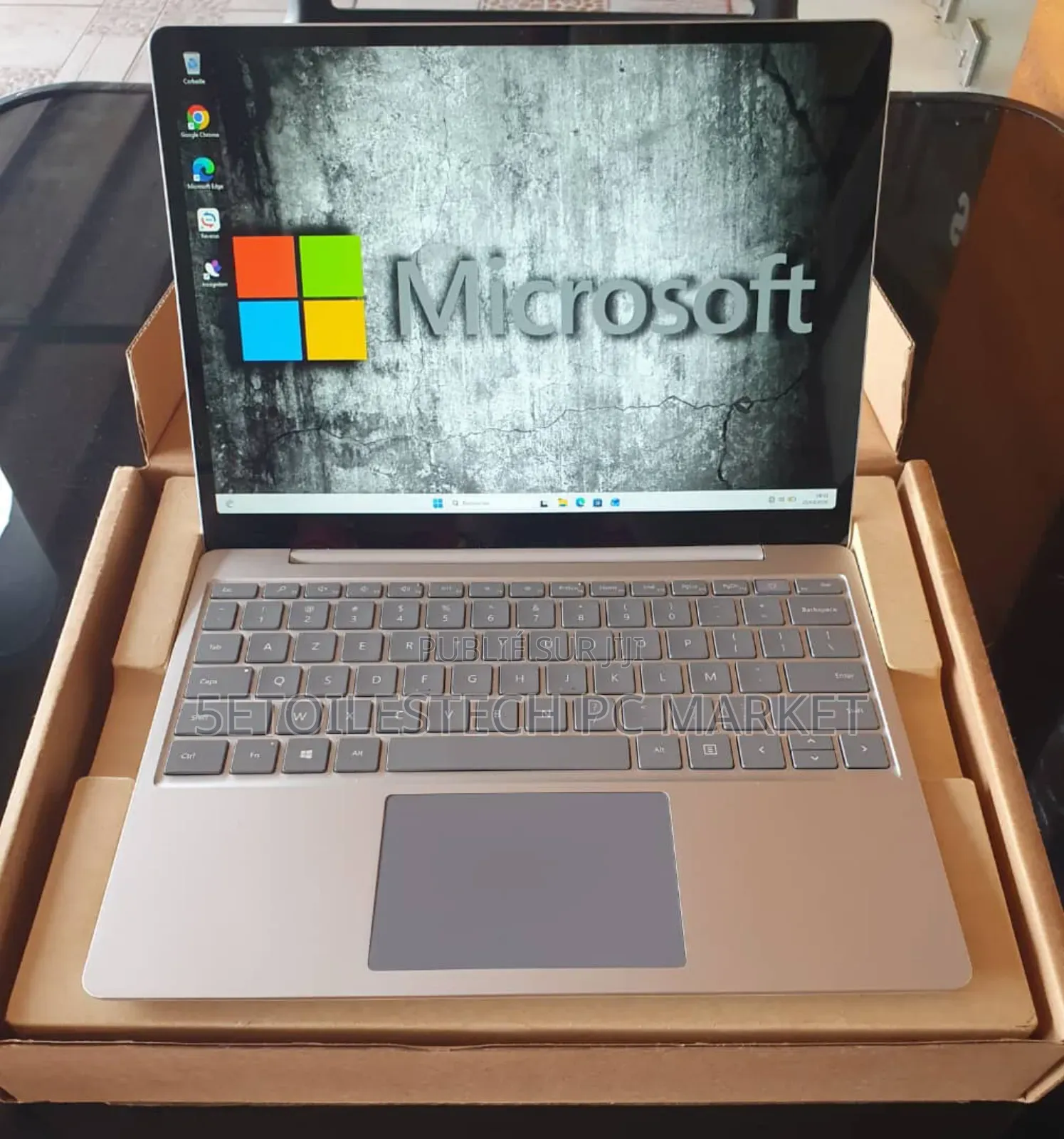 Nouveau Microsoft Surface 8GB Intel Core i5 SSD 128GB