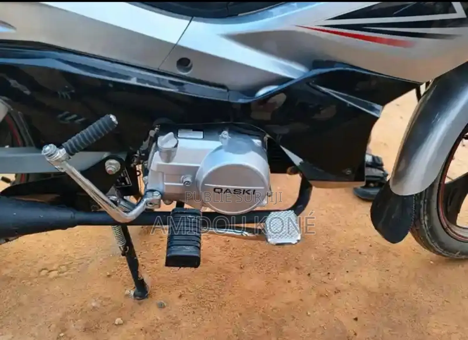 Nouveau KTM Duke 125 2025 Beige