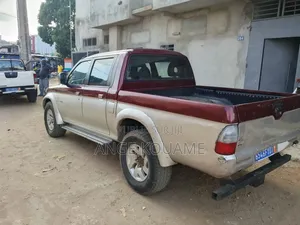 Mitsubishi L200 2017 Bordeaux