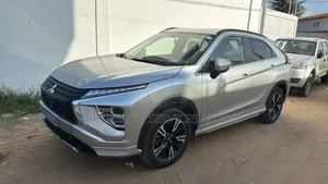 Mitsubishi Eclipse 2022 Gris