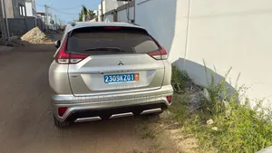 Mitsubishi Eclipse 2022 Gris