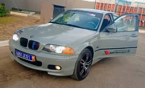 BMW 1 Series 2018 Blanc cassé