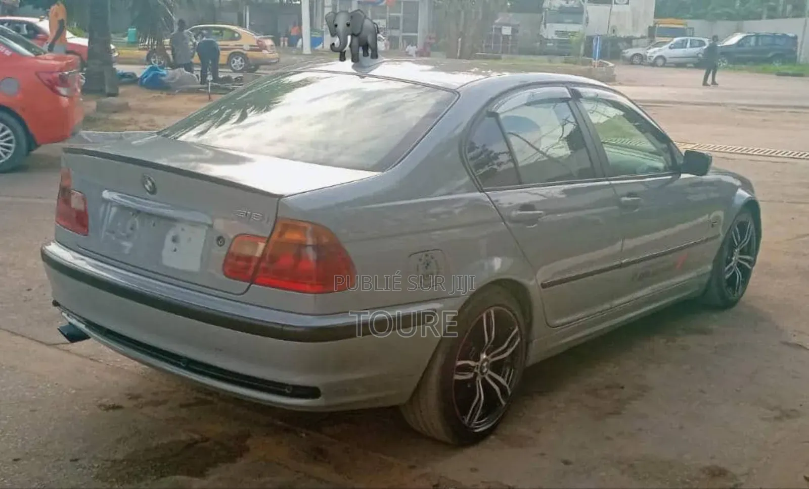 BMW 1 Series 2018 Blanc cassé