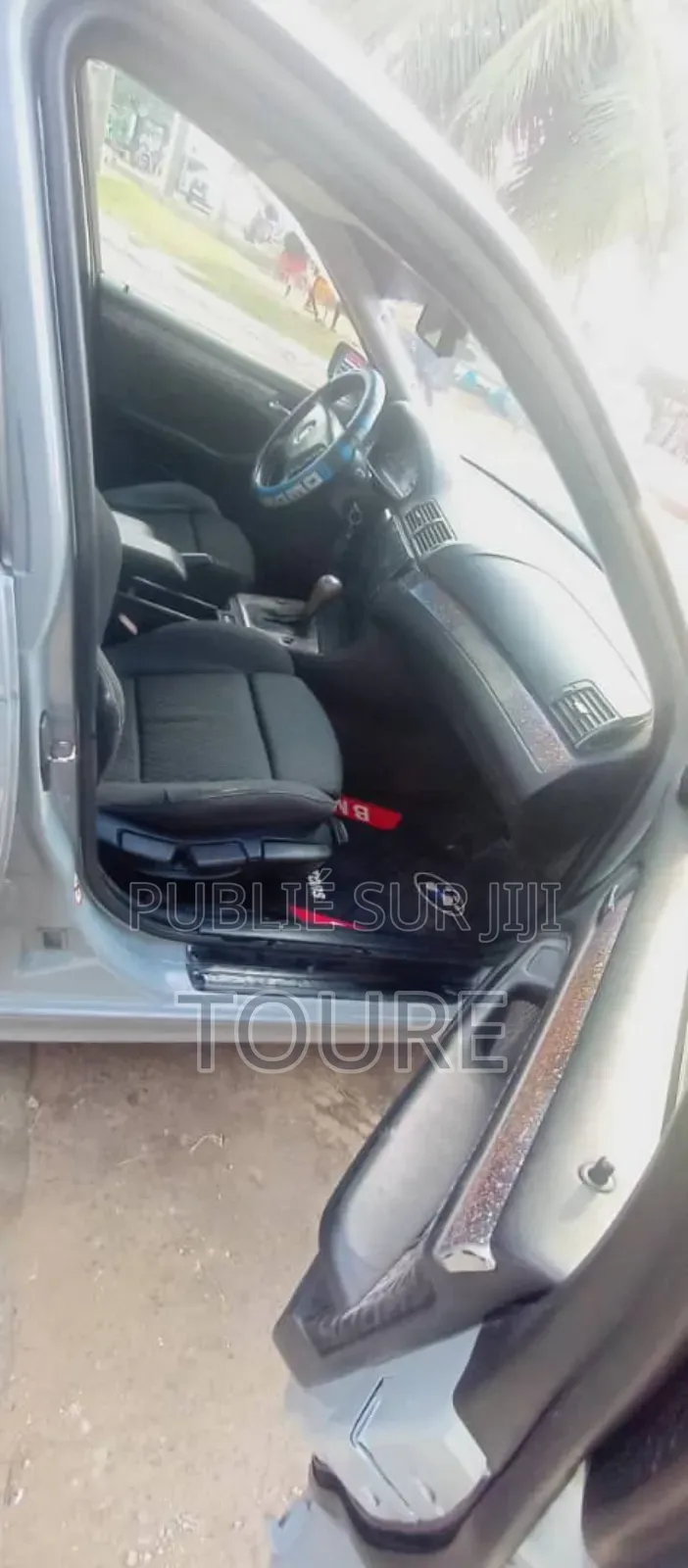 BMW 1 Series 2018 Blanc cassé