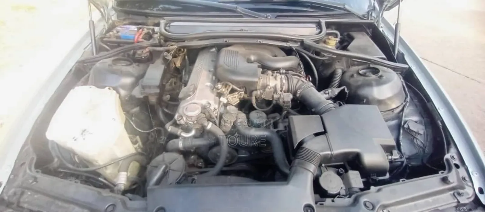 BMW 1 Series 2018 Blanc cassé