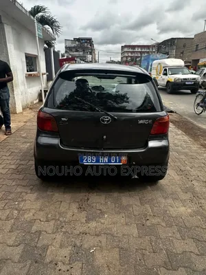 Toyota Yaris 2003 Noir