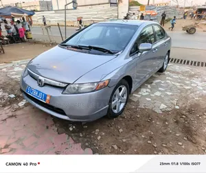 Honda Civic 1.8 Coupe DX 2006 Gris
