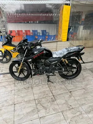 Nouveau TVS Apache 180 RTR 2024 Noir