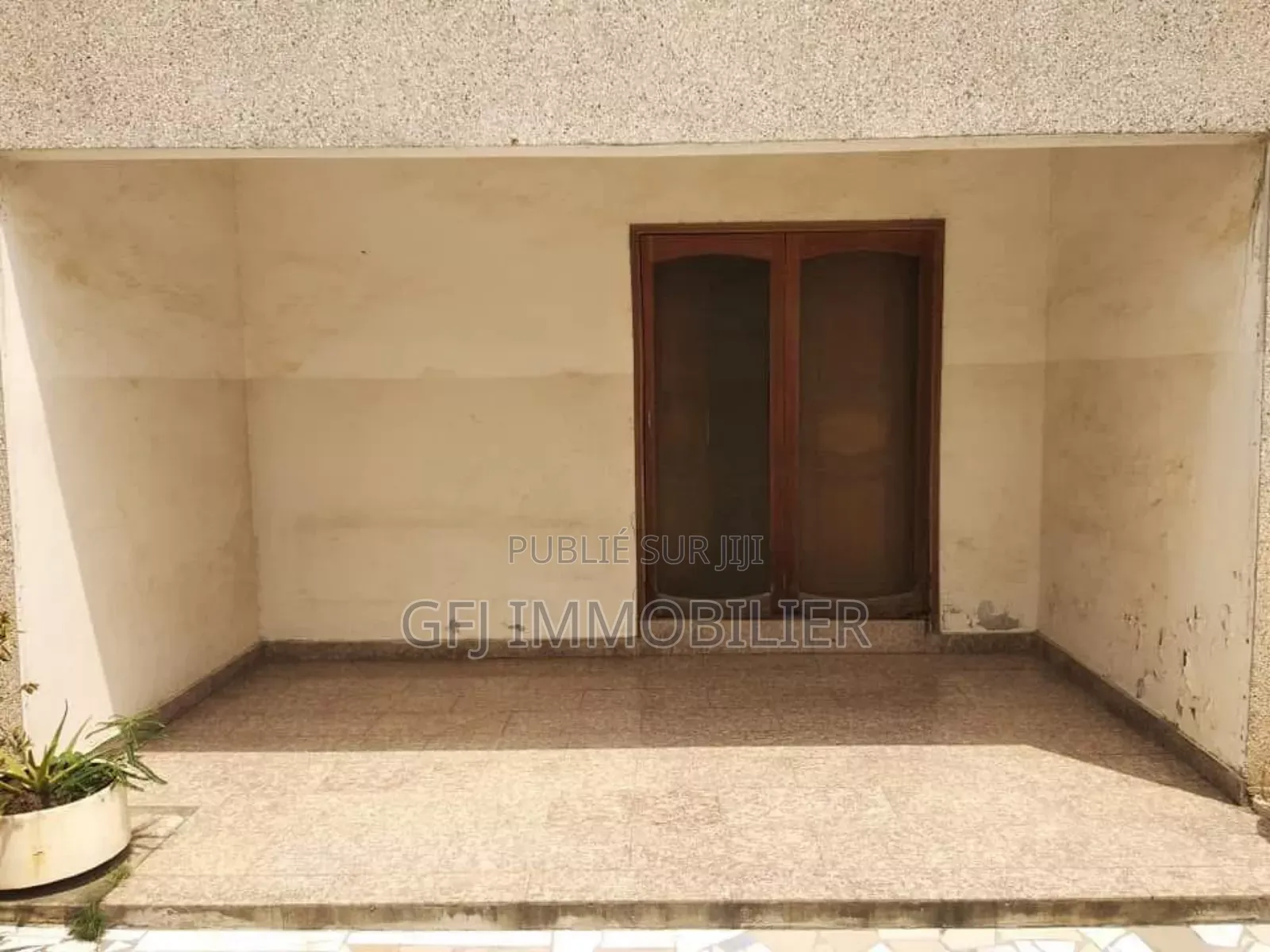 8chbre Duplex dans Francis Gweh, Cocody à Vendre
