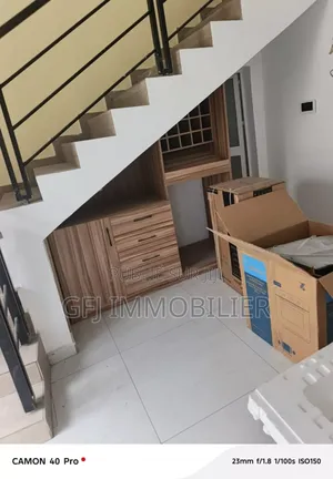 5chbre Duplex dans Francis Gweh, Cocody à Vendre
