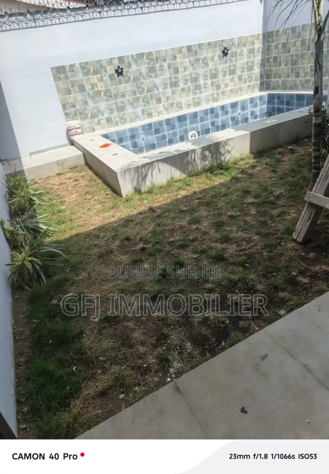 5chbre Duplex dans Francis Gweh, Cocody à Vendre