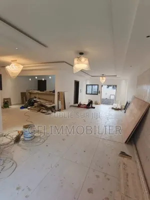 5chbre Duplex dans Francis Gweh, Cocody à Vendre