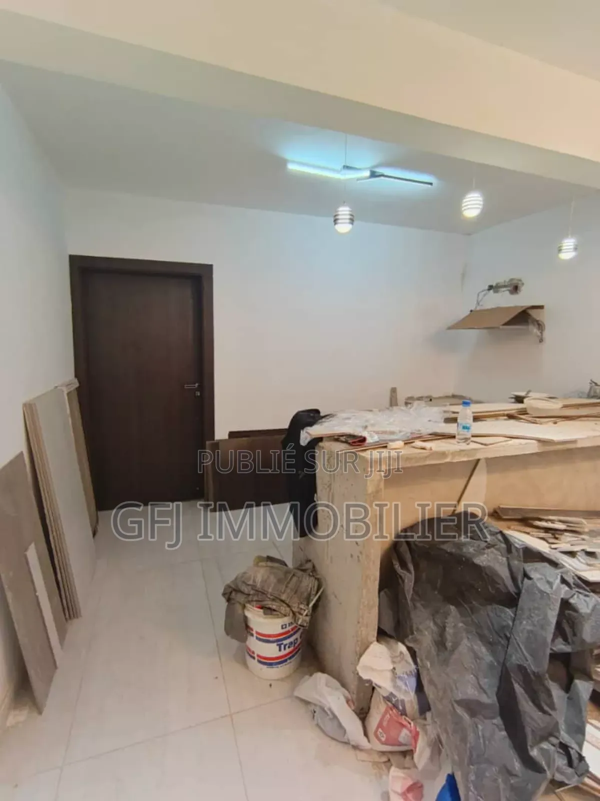 5chbre Duplex dans Francis Gweh, Cocody à Vendre