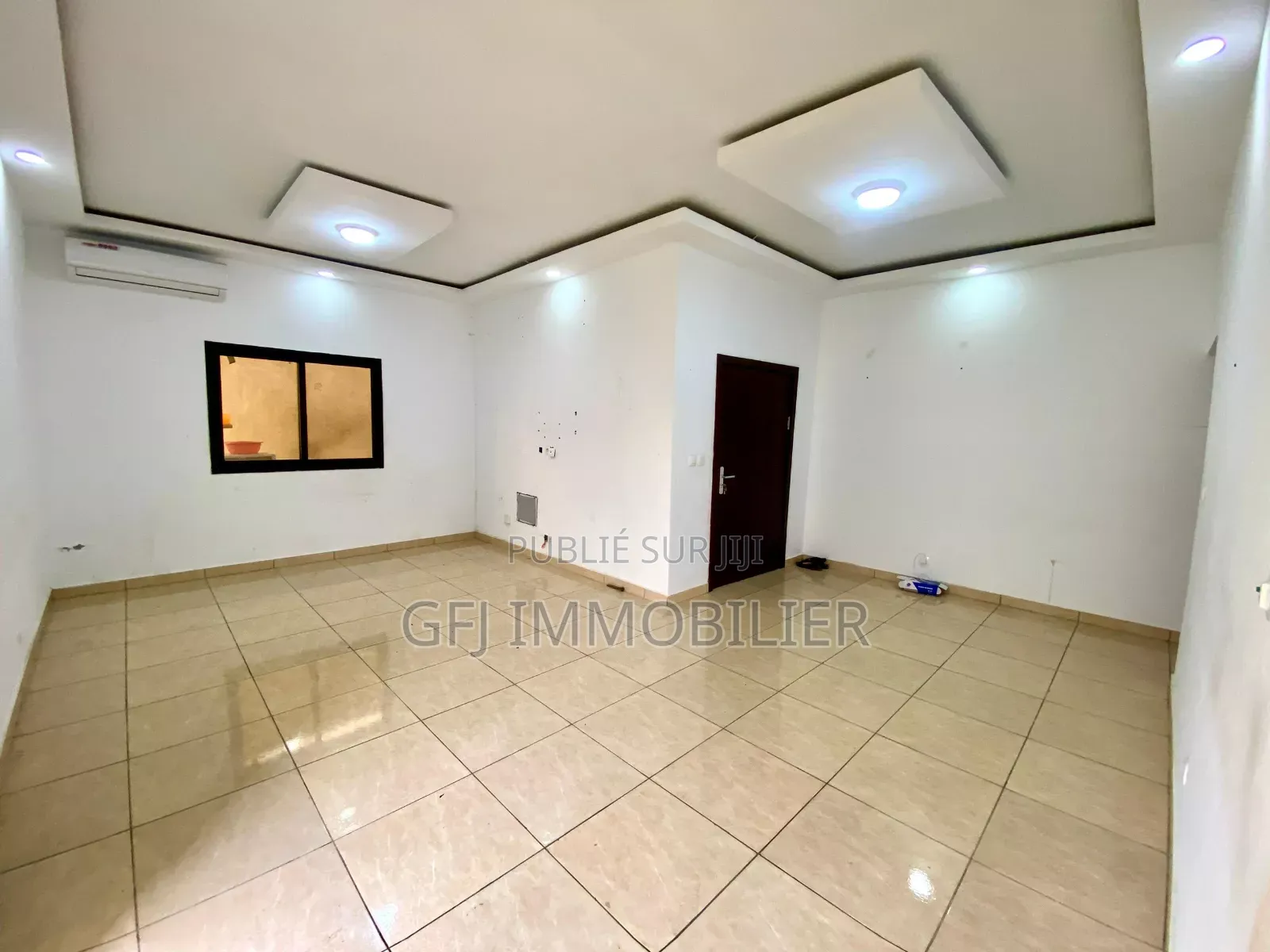 5chbre Duplex dans Francis Gweh, Cocody à Vendre