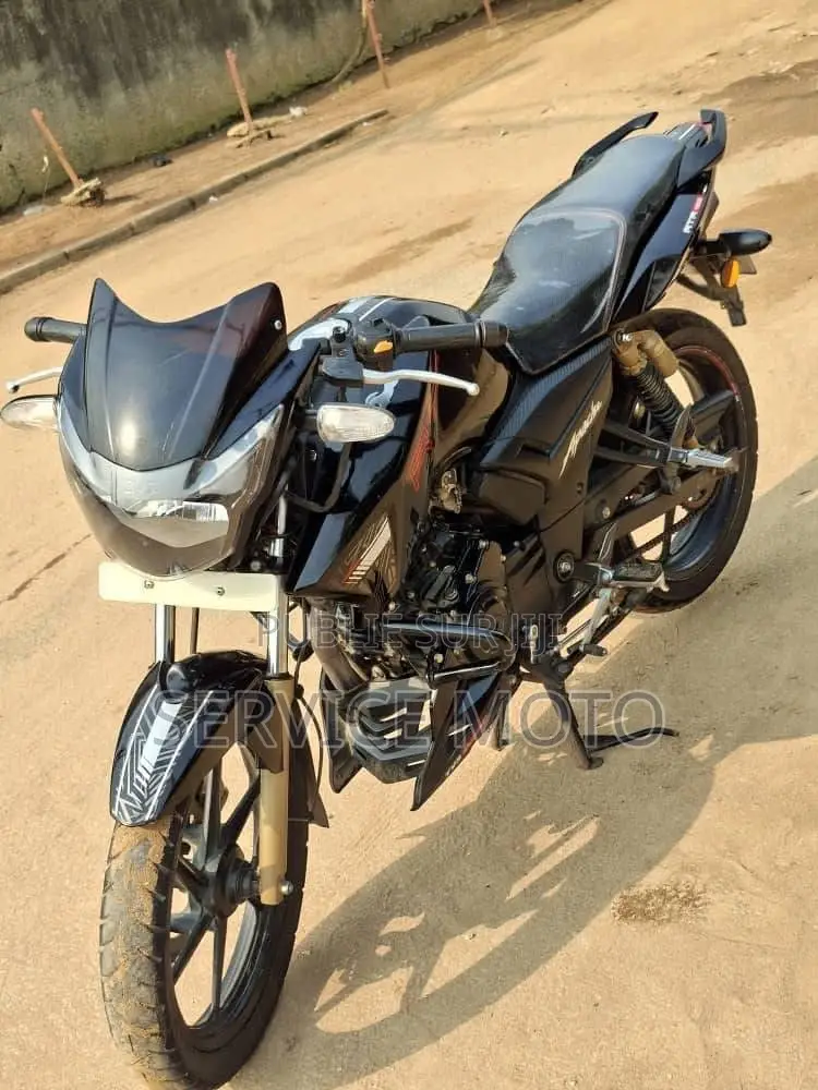 Nouveau TVS Apache 180 RTR 2020 Noir