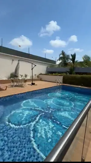 Meublé 4chbre Villa dans Mt Services Location, Cocody à Louer