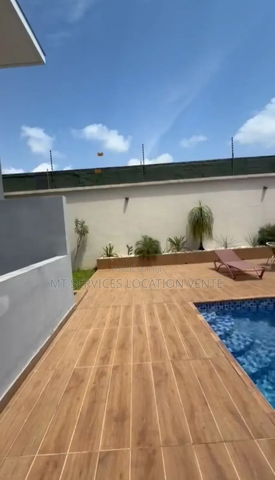 Meublé 4chbre Villa dans Mt Services Location, Cocody à Louer