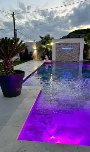 Meublé 4chbre Villa dans Mt Services Location, Cocody à Louer