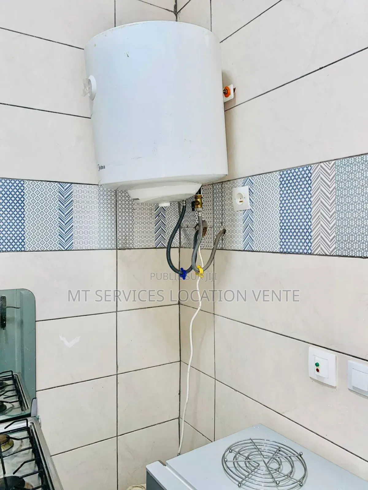 Meublé Studio dans Mt Service Location, Cocody à Louer