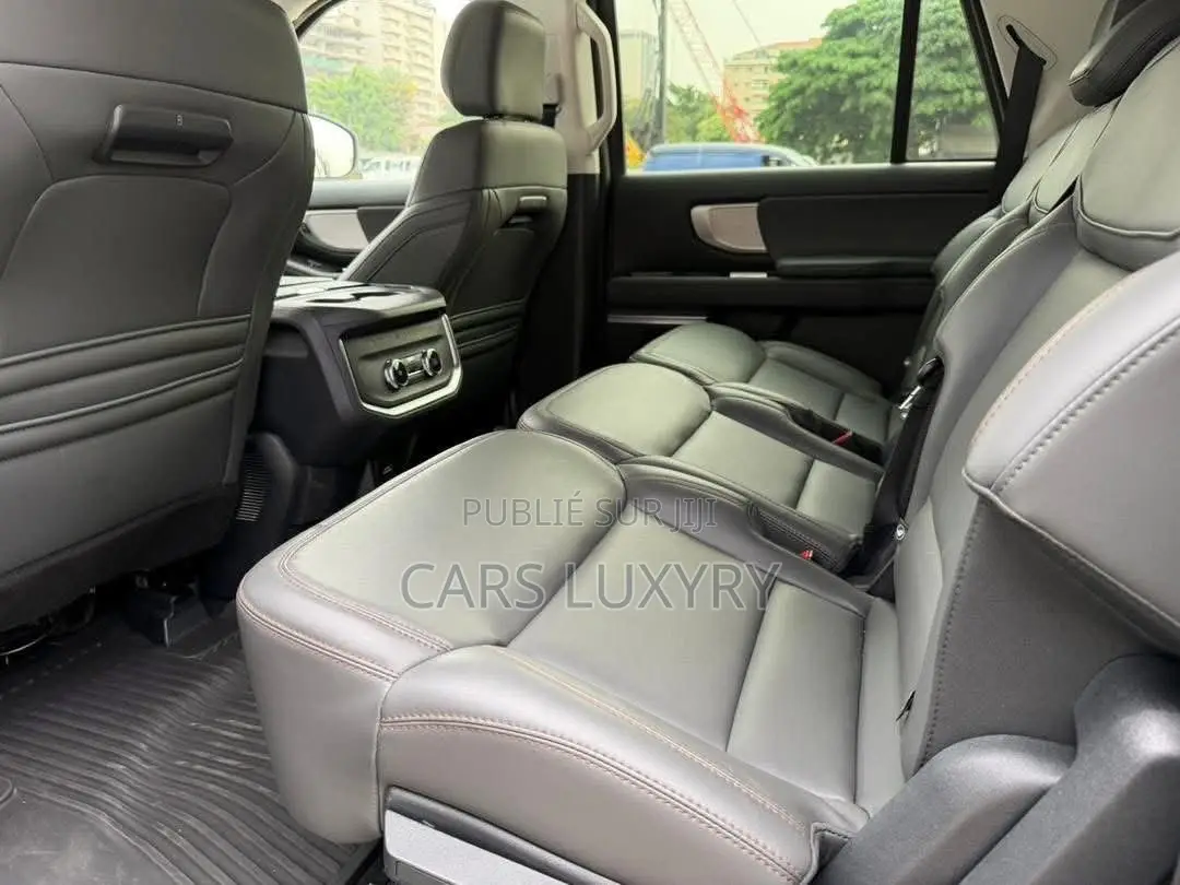 Ford Expedition Max Active 4x4 2025 Noir