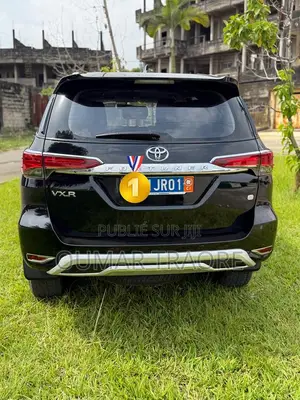 Toyota Fortuner 2019 Noir