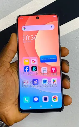 Nouveau Tecno Camon 19 128 GB Doré