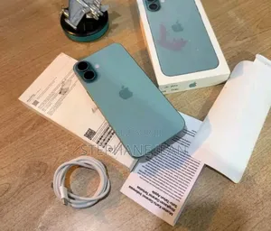 Nouveau Apple iPhone 16 Plus 256 GB Vert