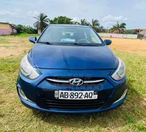 Hyundai Accent 2018 Bleu