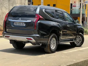 Mitsubishi Pajero 2021 Argenté