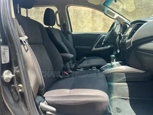 Mitsubishi Pajero 2021 Argenté