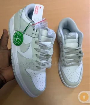 Air Force,Neuve, Livraison Gratuite À Bingerville