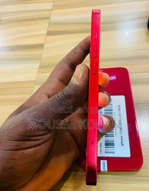 Nouveau Apple iPhone 13 128 GB Rouge