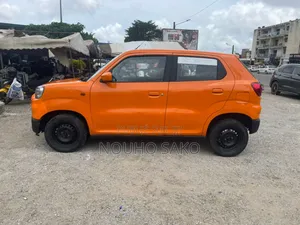 Suzuki S-Presso 2024 Orange